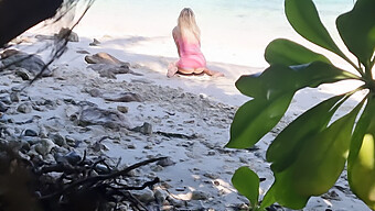 Voyeur Nudista Amateur: Sexo En La Playa