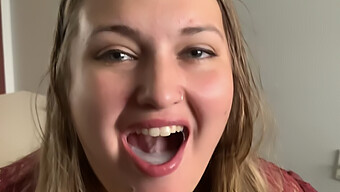 Wife Swallows Cum With A Smile: Smile While Swallowing A Big Load