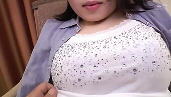 Japanese Housewife'S Cunnilingus And Blowjob Skills On Display