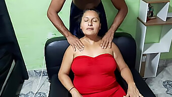 Massagem Quente Leva A Um Trio Quente