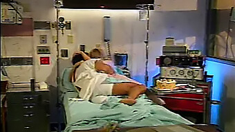 Nachtschicht-Krankenschwestern Werden 1994 Gefickt Und Lecken Ihre Muschi