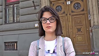 Teen Sara Dostane Tvrdý Análny Sex Za Peniaze