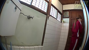 Hd Video Captures Petite Teen'S Bathroom Break