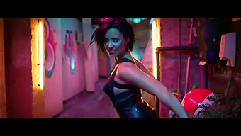 Xem Đoạn Clip Demi Lovato Được Xem Nhiều Nhất Với Những Cảnh Trong Suốt