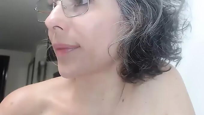 Mature Girl With Gray Hair: Masturbating In Slow Motion