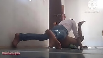 Vídeo Chudai Desi De Una Esposa Infiel