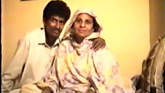 Película Erótica Clásica Casera De Una Pareja Pakistaní