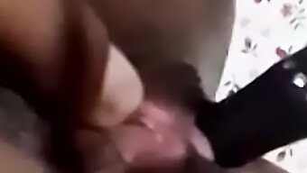 Sri Lankan Girl Masturbates With Sex Toy On Video Call With Boyfriend