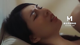 Asian Beauty Liang Jia Xin Seduces Her Stepbrother In This Hot Video