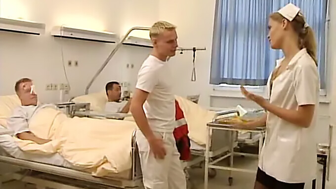 Vintage Porn: Klassisk Blowjob Og Cumshot