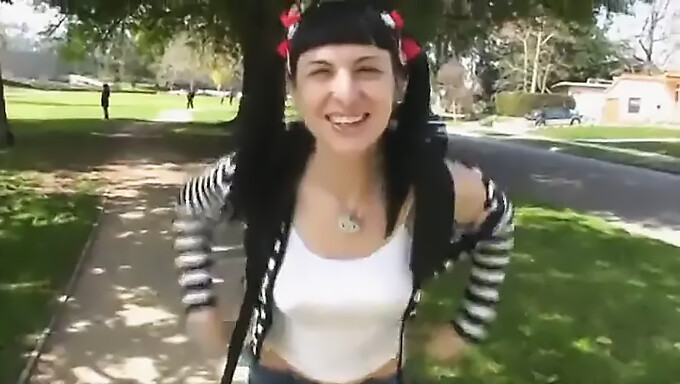 Americká Kočka Bailey Jay V Hardcore Akci