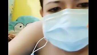 Bigo Live Girl Thủ Dâm Và Bị Đụ