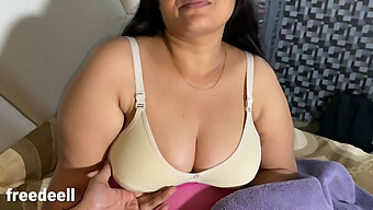 Satisfy Your Desire For Indian Step Sister Sex