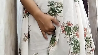 ¡la Esposa Amateur Desi Tiene Su Agujero Anal Estirado Por Su Esposo! ¡no Te Pierdas Esta Escena Caliente!