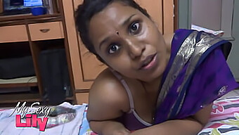 Mumbais Heißeste Indische Milf Zeigt Ihre Großen Brüste Und Ihren Großen Arsch