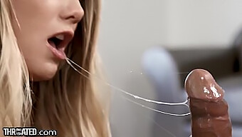 Aj Applegate Memberikan Blowjob Yang Berantakan Dan Berantakan Dengan Air Liur Dan Air Liur