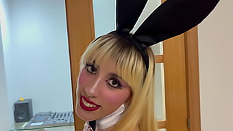 Incontro Sensuale Con Un Coniglio Con Raxxxbit!