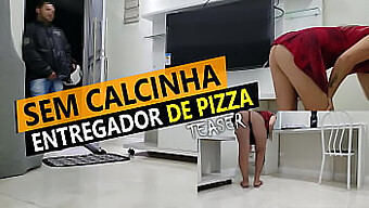 Cristina Almeida Pizzát És Szexet Kap Karanténban