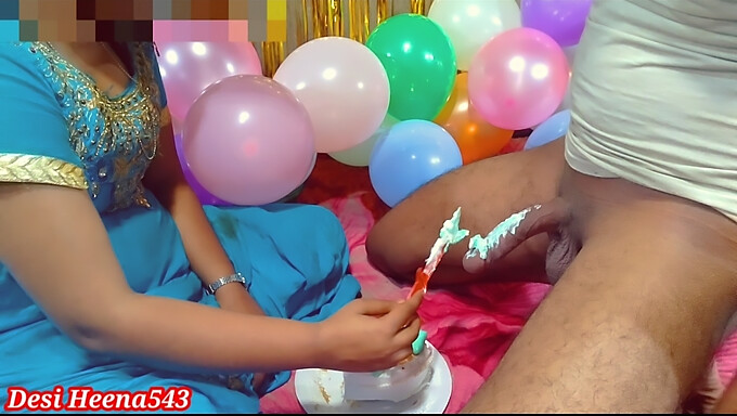 Koca Ve Karısı Desi Heena'Nın Doğum Gününü Creampie Ile Kutluyor Ve Ağzına Boşalıyor